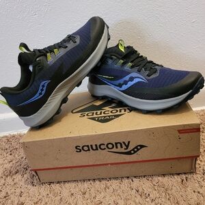 NIB Saucony Womens Peregrin 13 Size 9 Running Shoes - Night/Fossil